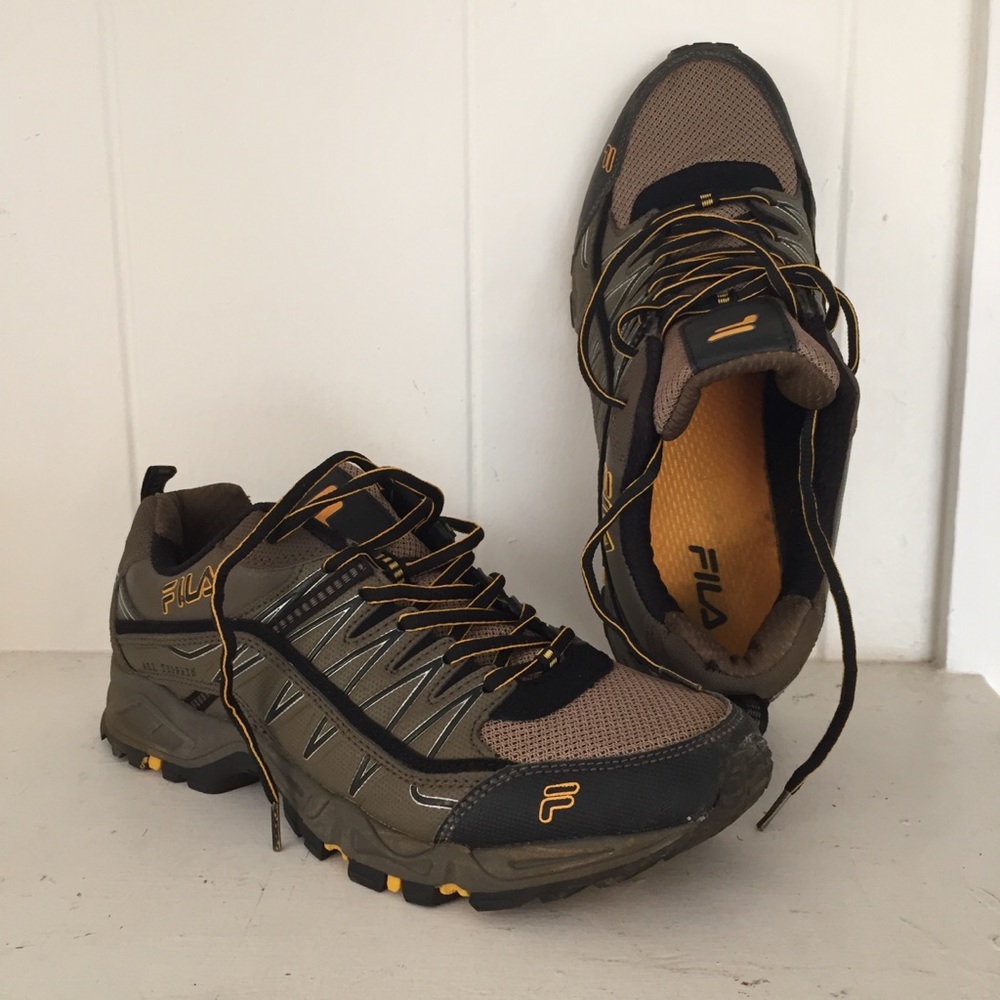 Fila Men’s At Peake Trail Running Shoe (Sz 11.5)